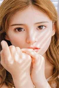 陪他东山再起后，他把婚戒给了小白花后续+无弹窗