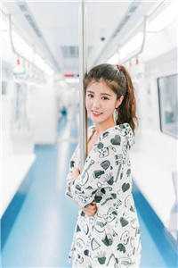 开局废皇子，别慌，先开个宝箱！小说在线阅读免费