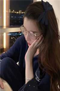 她曾把光藏入怀无删减+无广告