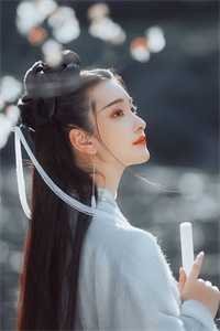 梨花落尽，云散夜未明前文+