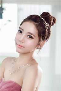 娇弱美人手指轻勾，腹黑相公把她亲懵列表