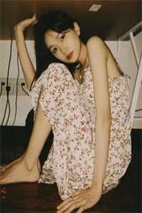 新婚夜，反手嫁给未婚夫的死对头完本