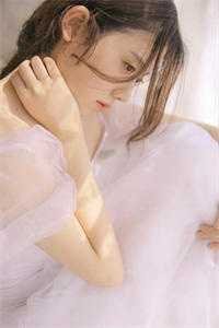 梨花落尽，云散夜未明全文