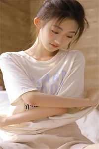 我在港岛装败家，大佬听心声躺赢全文免费阅读