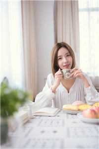 系统让我变成乖皇后，皇帝慌了完整阅读