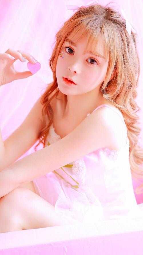 洞房夜只想谈情，这夫君搞纯爱的？谢悠然沈容与全集