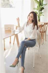 白日清冷帝师，夜里缠我腰肢精品推荐