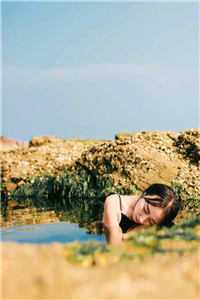 花零叶落两不见最新