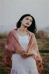 旧巷花落人无踪热门推荐