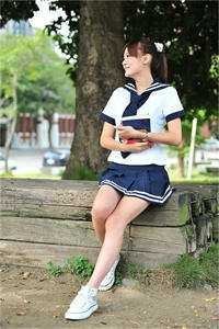 落日朝霞染芳华小说畅读